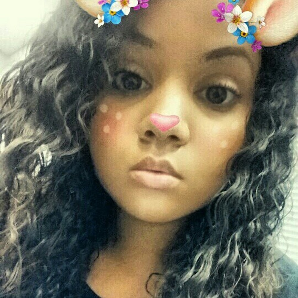 Meet your Posher, Courtney